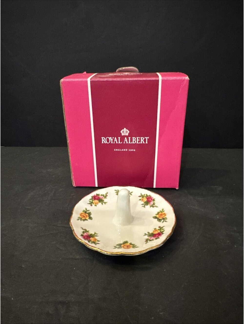 New Royal Albert Old Country Roses Ring Holder Trinket Dish 3 3/4" Scalloped